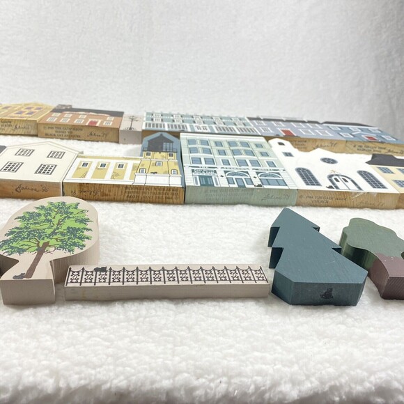 Vintage The Cats Meow Village Lot 80's-90's Wooden House Town Buildings 23-Piece - Picture 13 of 16